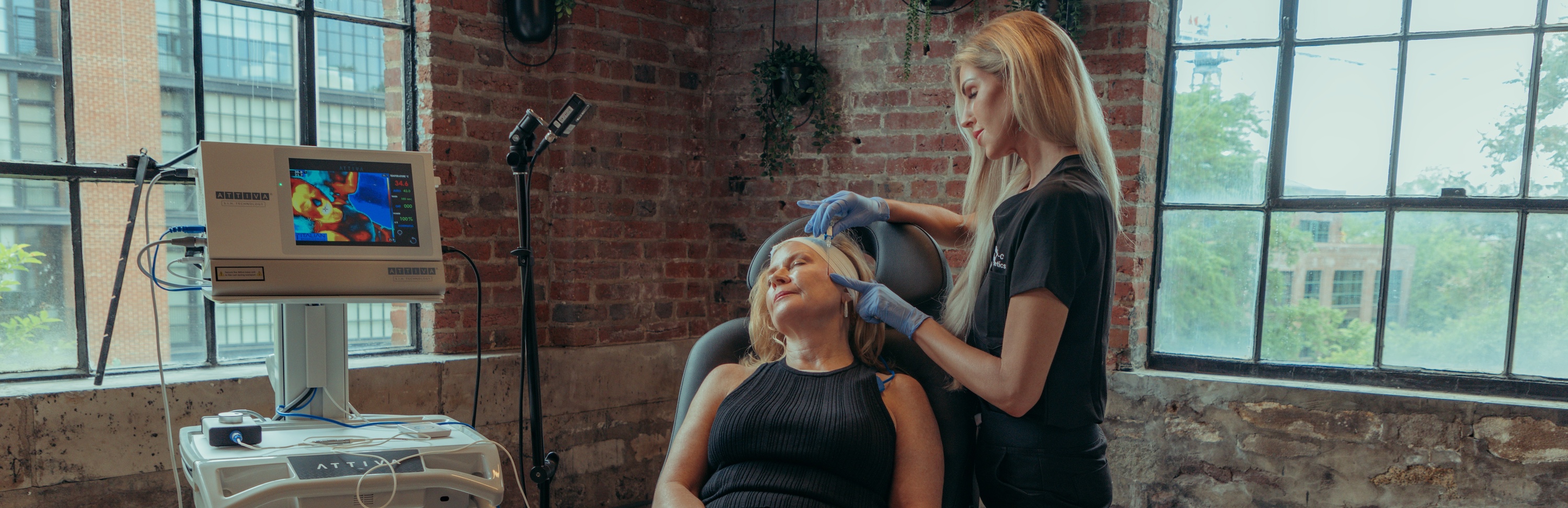 Photo of a provider giving an Attiva treatment to a patient